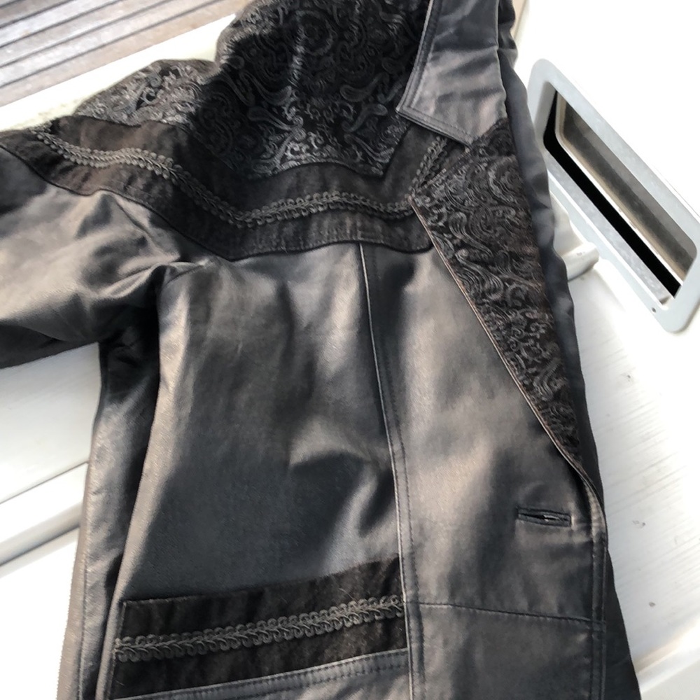 VTG Silverleaf leather jacket